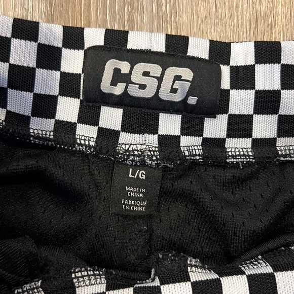 CSG Mesh shorts size large - Picture 2 of 3